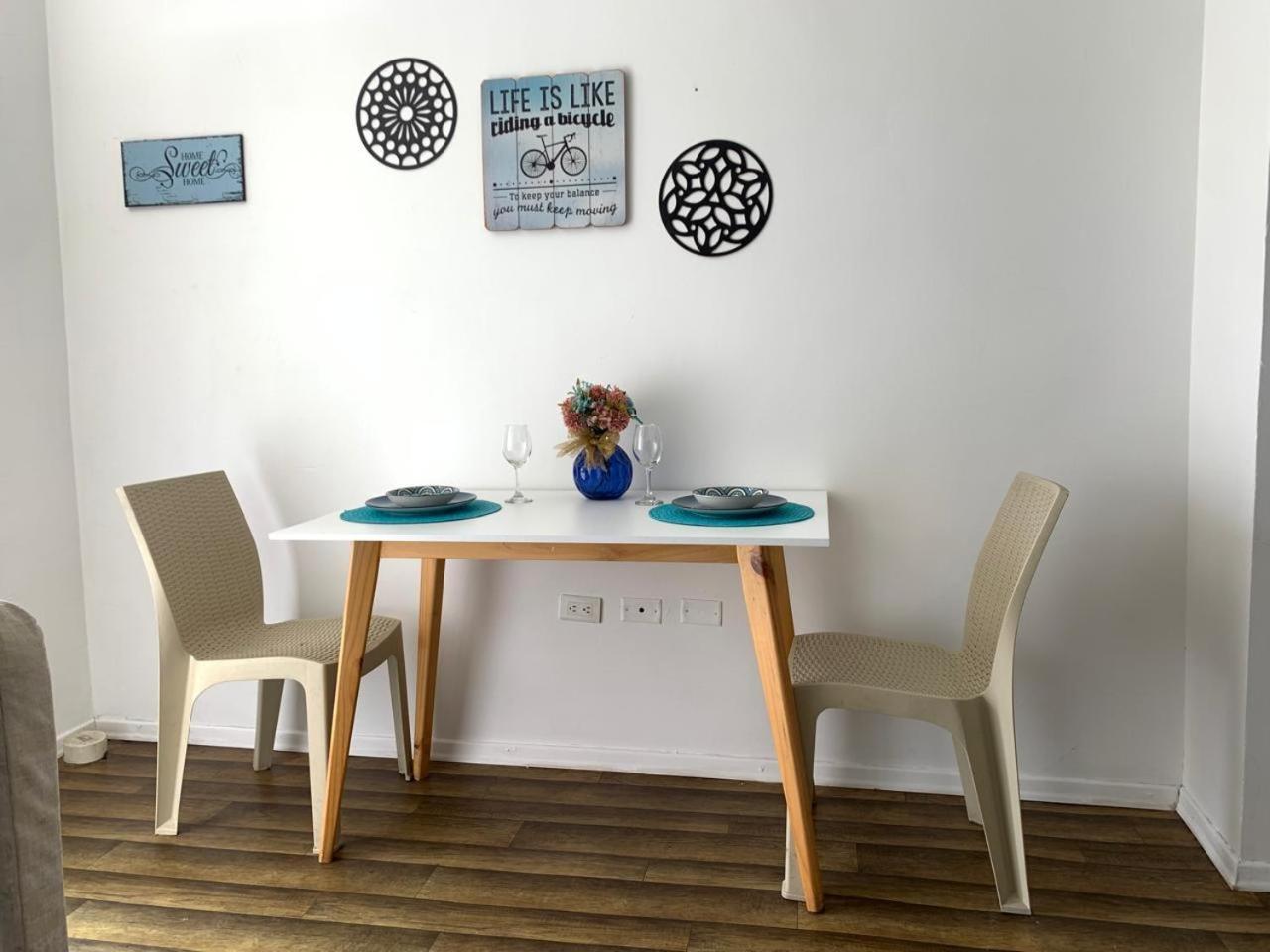 Apartment Soles Mall Del Sol Airport